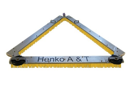 Henko 608SY Triangle Brush Yellow Stainless Steel